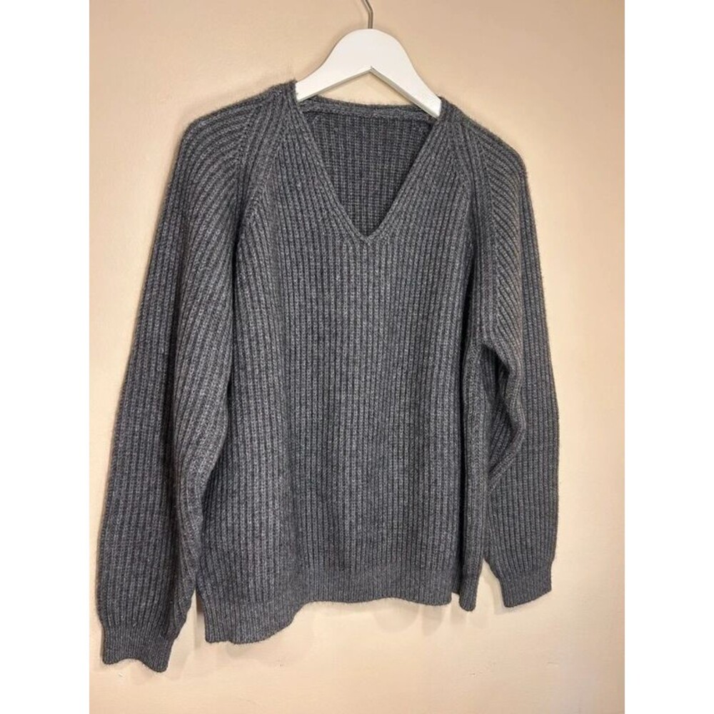 Women's MED Grey Chunky Cable Knit Fall Fisherman Pullover Sweater